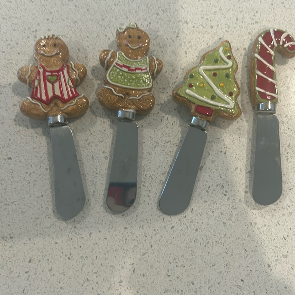 Cheese spreaders